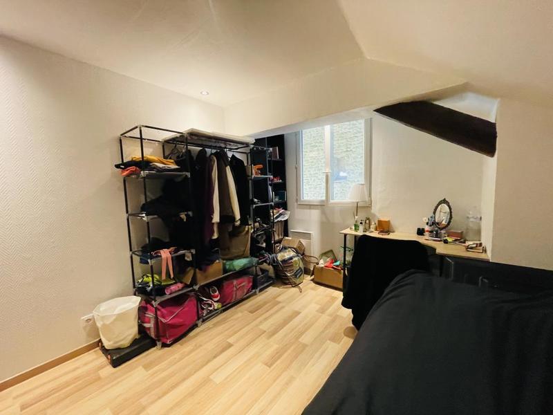 Maison - 197 m² - 12 pièces