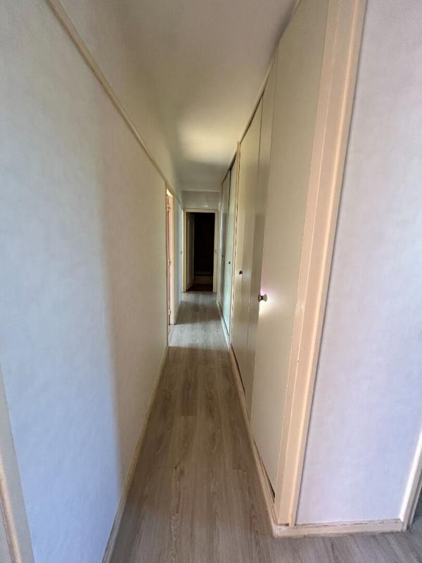 Maison - 104 m² - 6 pièces