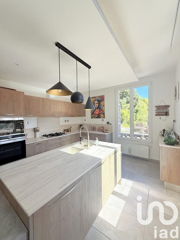 Maison - 136 m² - 5 pièces