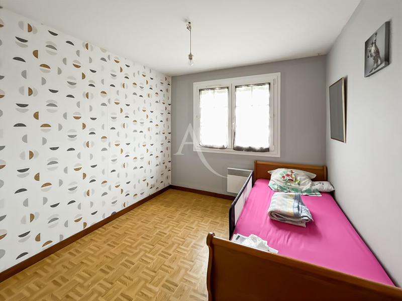 Maison - 121 m² - 5 pièces