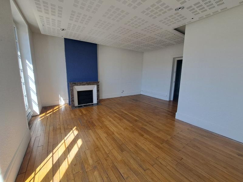 Local commercial - 149 m² - 5 pièces