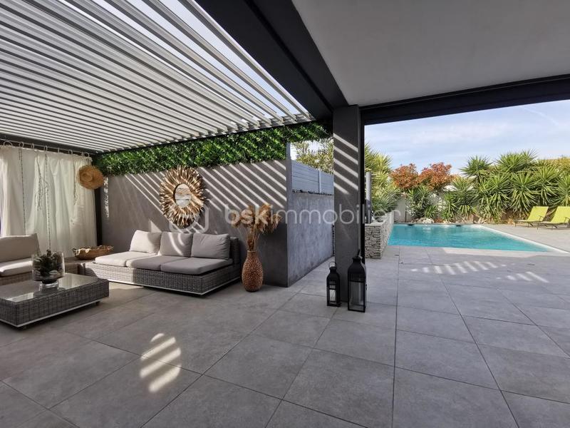 Villa - 202 m² - 10 pièces