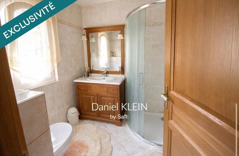 Maison - 230 m² - 6 pièces