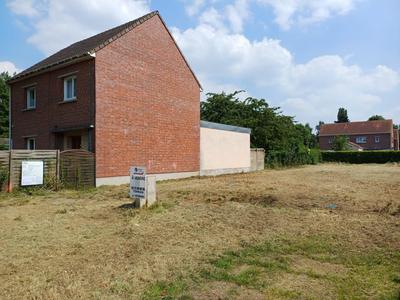 Terrain constructible - 676 m²
