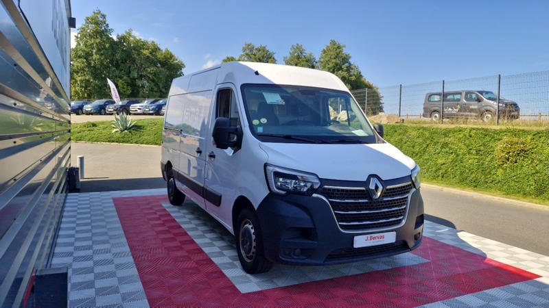 Renault Master trac f3300 l2h2 dci 135 grand confort