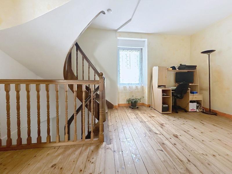 Maison - 150 m² - 6 pièces