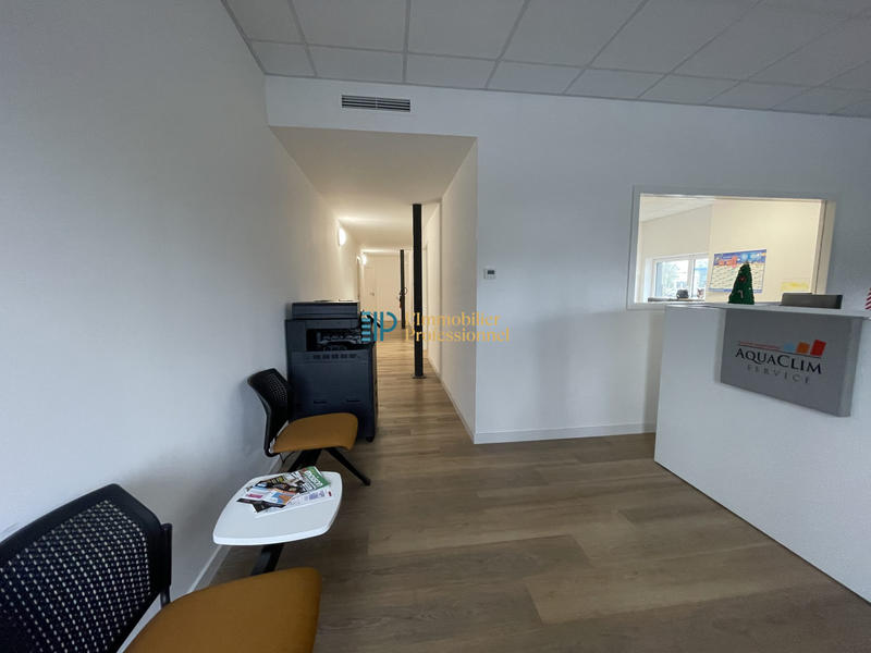 Entrepôt - 455 m²