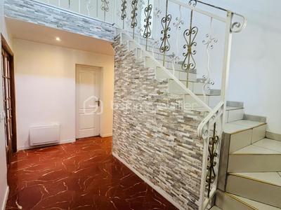 Maison - 190 m² - 7 pièces