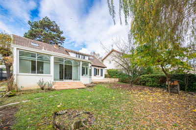 Maison - 155 m² - 7 pièces