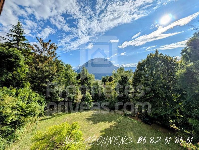 Maison - 121 m² - 6 pièces