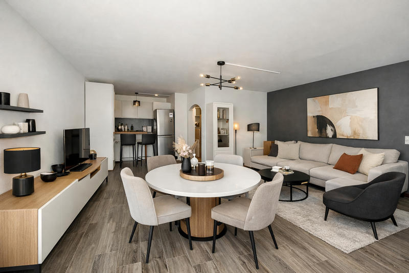 Appartement - 93 m² - 4 pièces