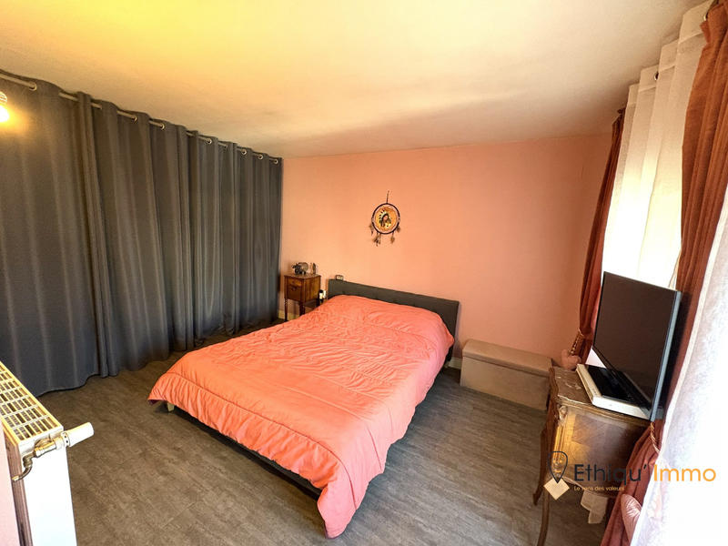 Maison ancienne - 248 m² - 8 pièces