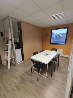 Bureau - 54 m²
