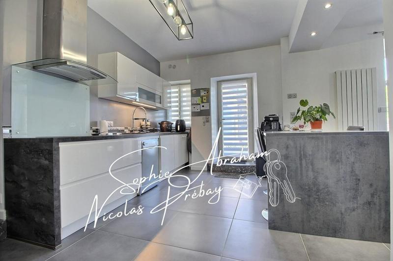 Maison - 190 m² - 6 pièces