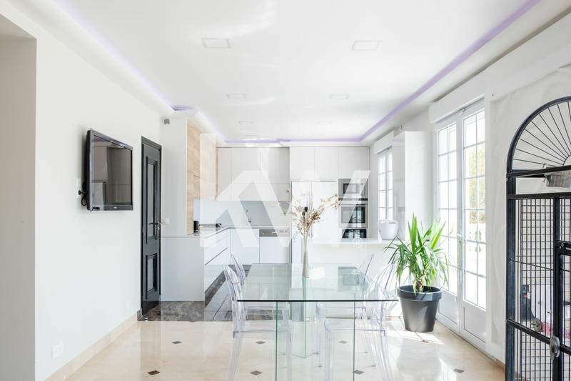 Maison d'architecte - 157 m² - 6 pièces