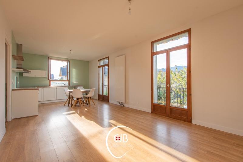 Appartement - 72 m² - 3 pièces