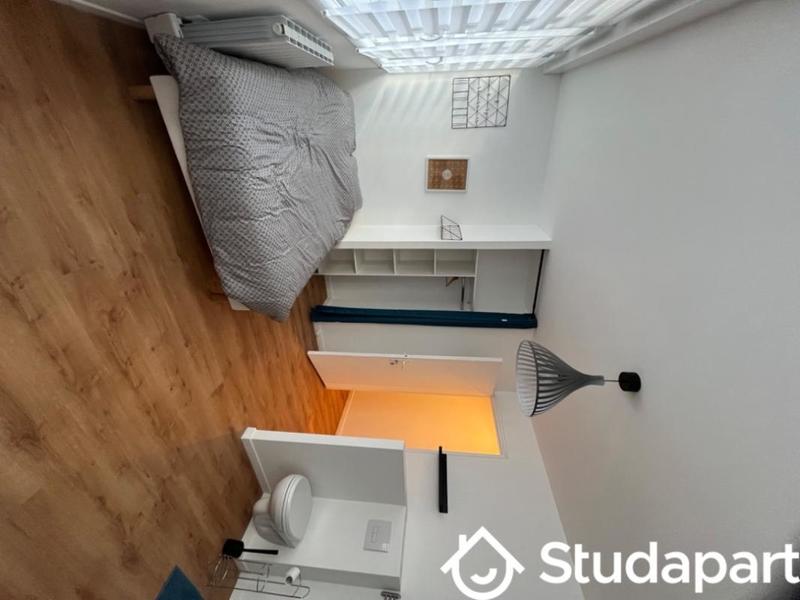 Chambre - 12 m² - 1 pièce