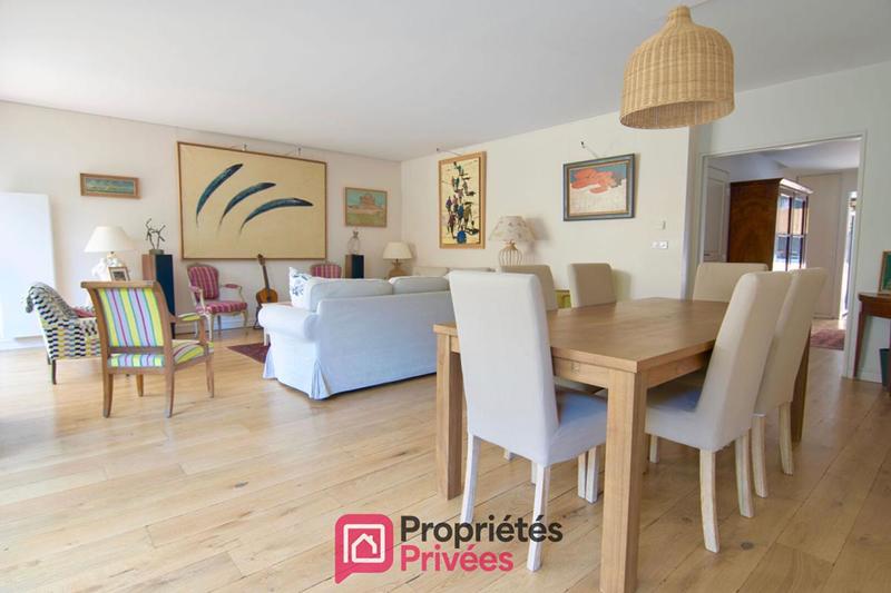 Appartement - 125 m² - 5 pièces