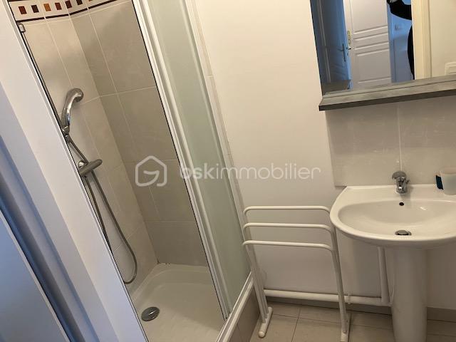 Appartement - 82 m² - 3 pièces