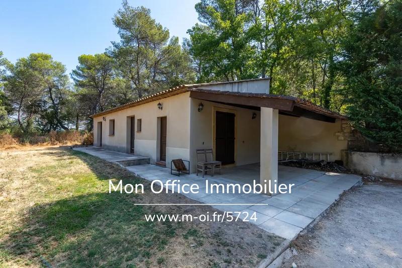 Propriété - 270 m² - 10 pièces