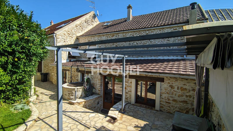 Maison - 190 m² - 8 pièces