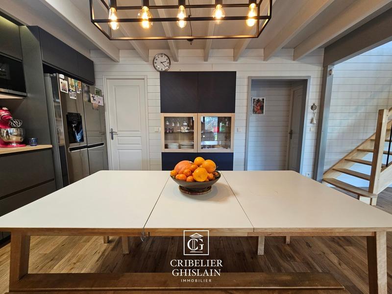 Maison - 135 m² - 5 pièces