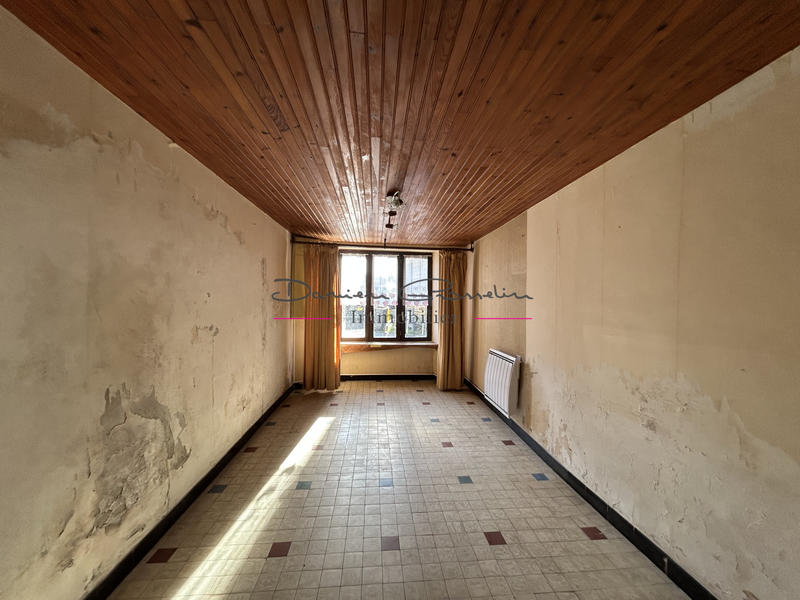 Maison - 104 m² - 7 pièces