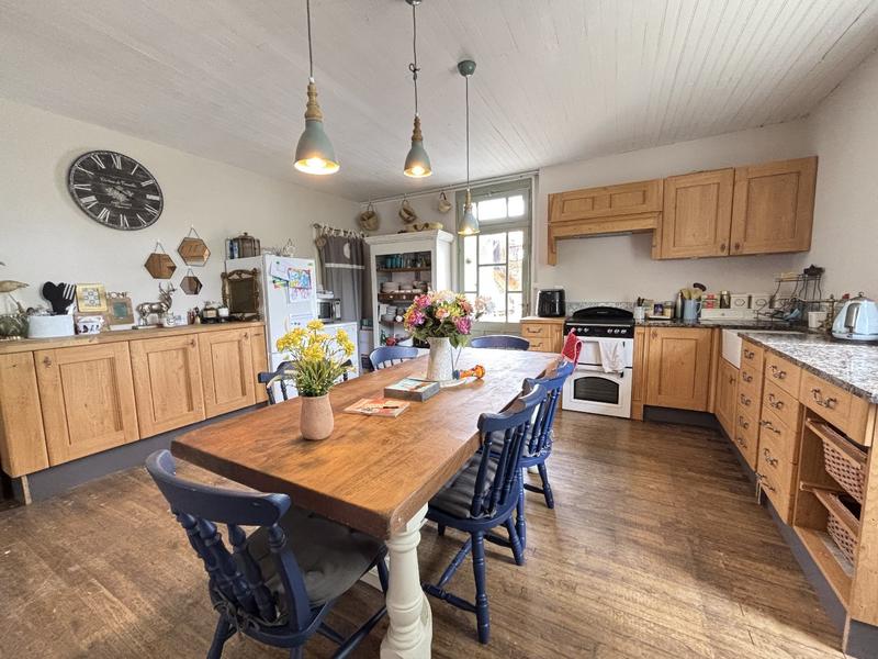 Maison - 120 m² - 7 pièces