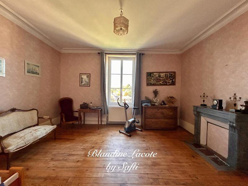 Maison - 296 m² - 12 pièces