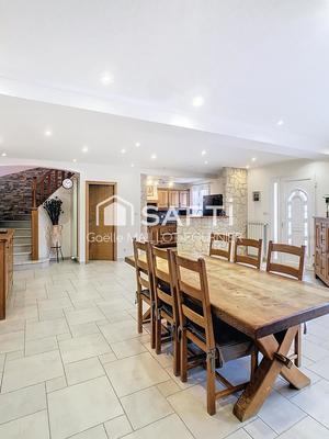 Maison - 143 m² - 6 pièces