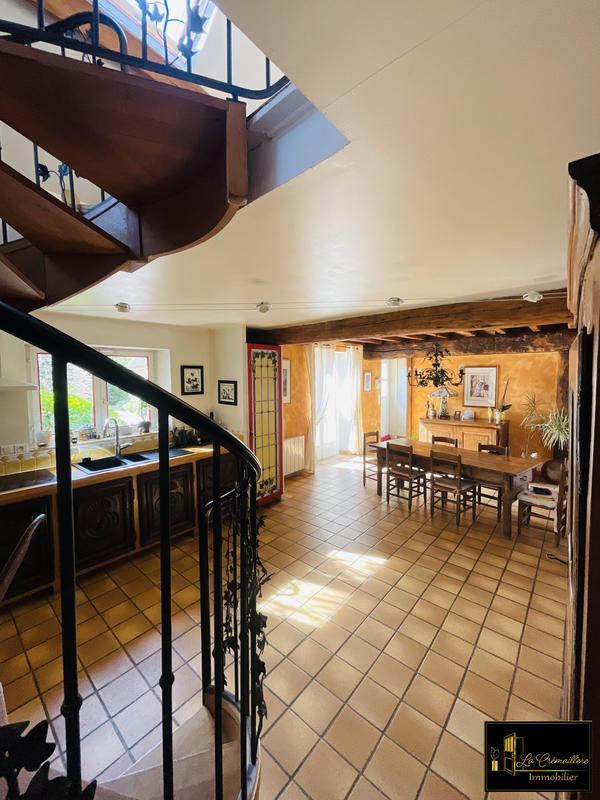 Maison ancienne - 190 m² - 10 pièces