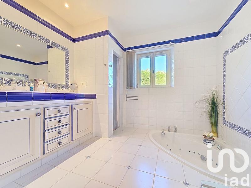 Maison - 140 m² - 4 pièces