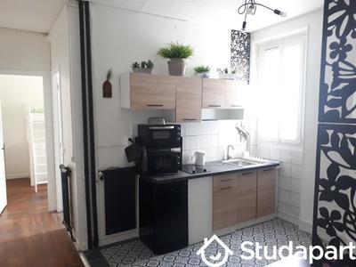 Chambre - 10 m² - 1 pièce