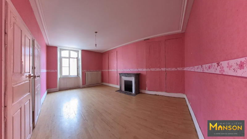 Appartement - 131 m² - 6 pièces