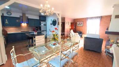 Maison - 135 m² - 5 pièces