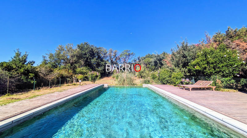 Villa - 354 m² - 11 pièces