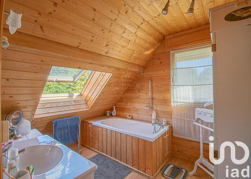 Maison - 233 m² - 10 pièces