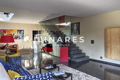 Villa - 252 m² - 6 pièces