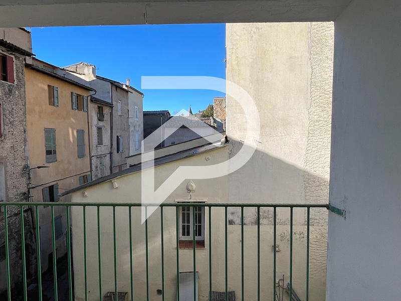 Immeuble - 7 pièces