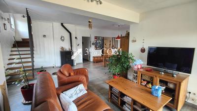 Maison - 157 m² - 6 pièces