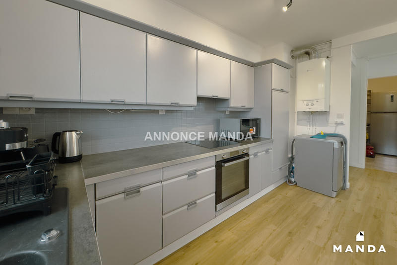 Chambre - 13 m² - 6 pièces