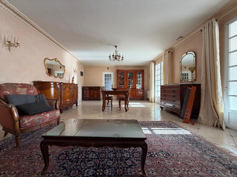 Maison - 133 m² - 6 pièces