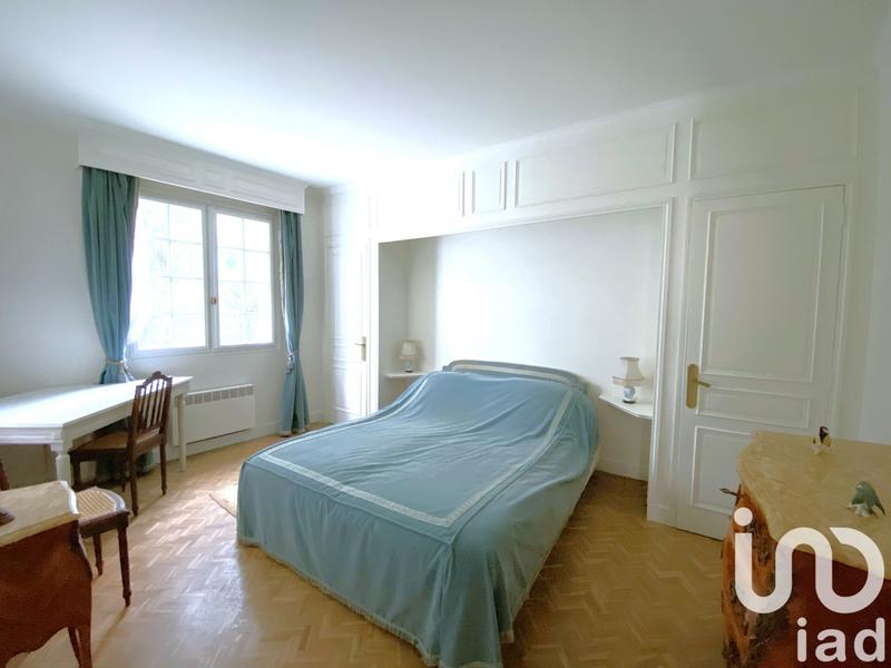 Maison - 216 m² - 7 pièces