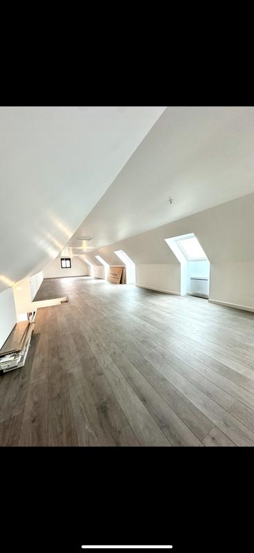 Maison traditionnelle - 340 m² - 5 pièces