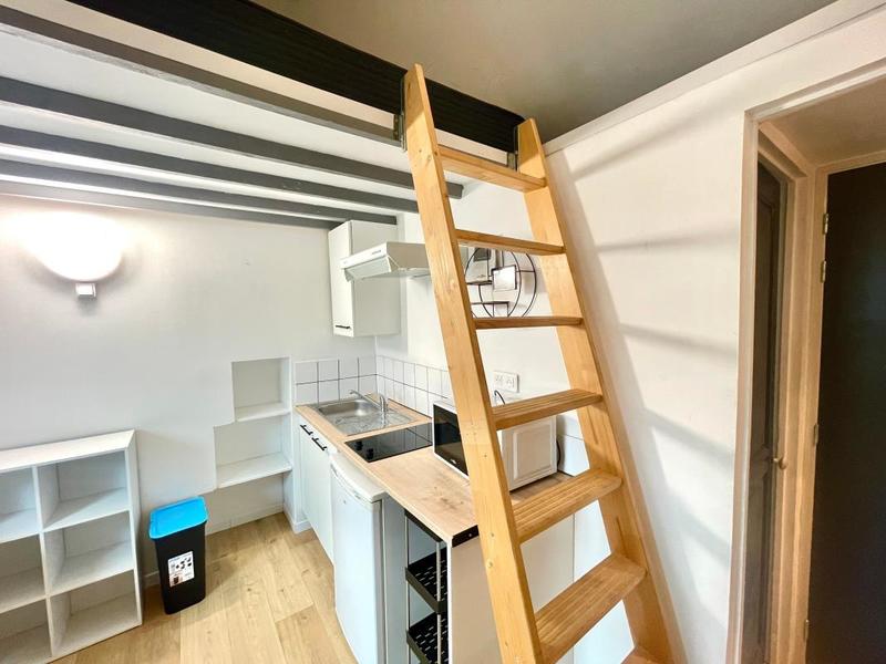 Studio - 15 m² - 1 pièce