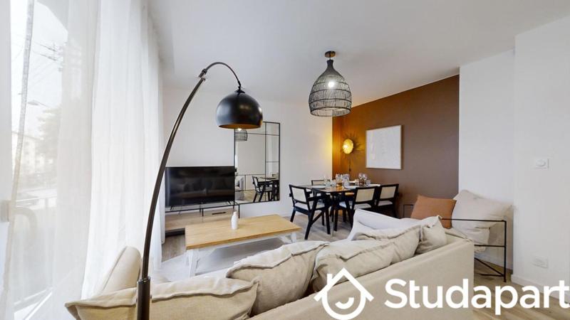 Chambre - 11 m² - 1 pièce