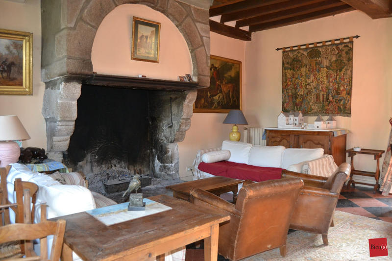 Manoir - 908 m² - 26 pièces