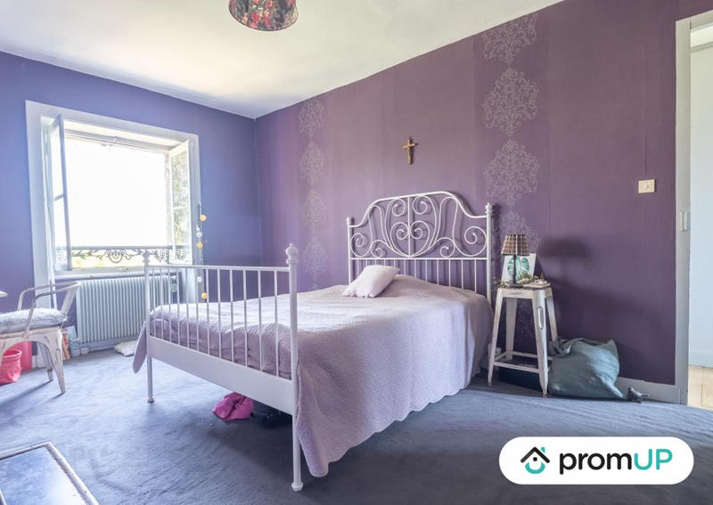 Maison - 320 m² - 111 pièces