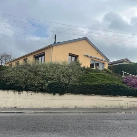 Maison - 88 m² - 6 pièces