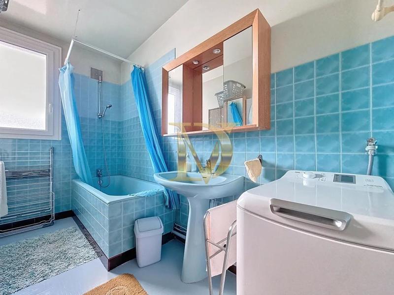 Château - 110 m² - 4 pièces